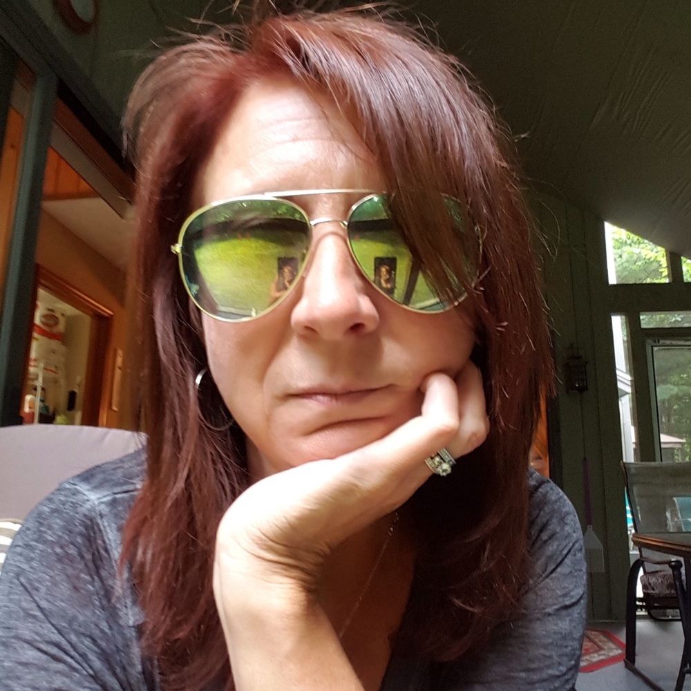 Meet your Posher, Jennifer